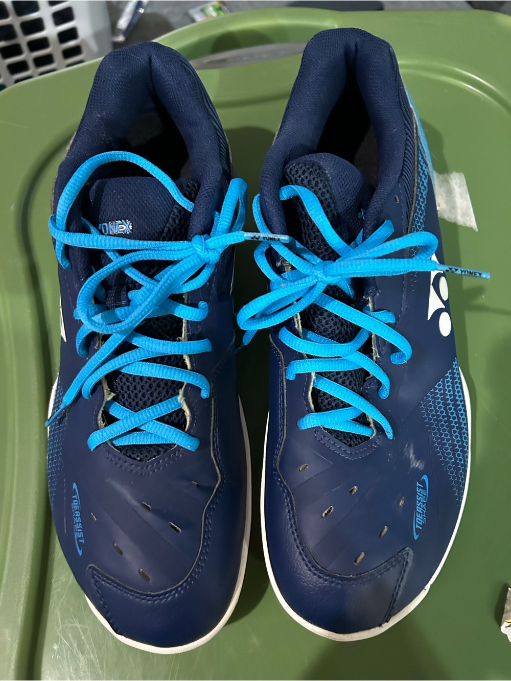 Yonex Men’s Navy Blue Athletic Tennis Shoes with Bright Blue Laces 65 size 12